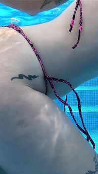 Wild Step Stepsister Dry Humps Me in the Pool