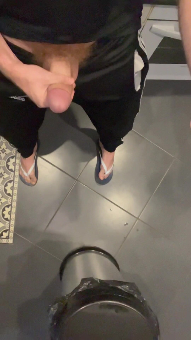 I’m in My New Kitchen so Fucking Horny (ThickGingerVk)