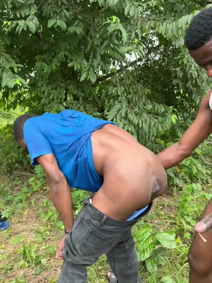 Darkskin_guy: Digerudi oleh Petani