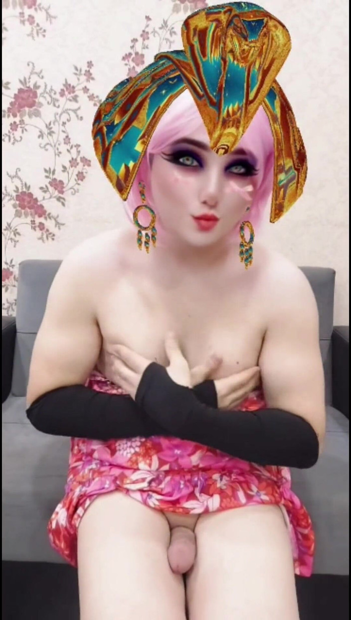 Kitty_Cross: Royalty egiziana: Ankhesenamun, la seducente principessa