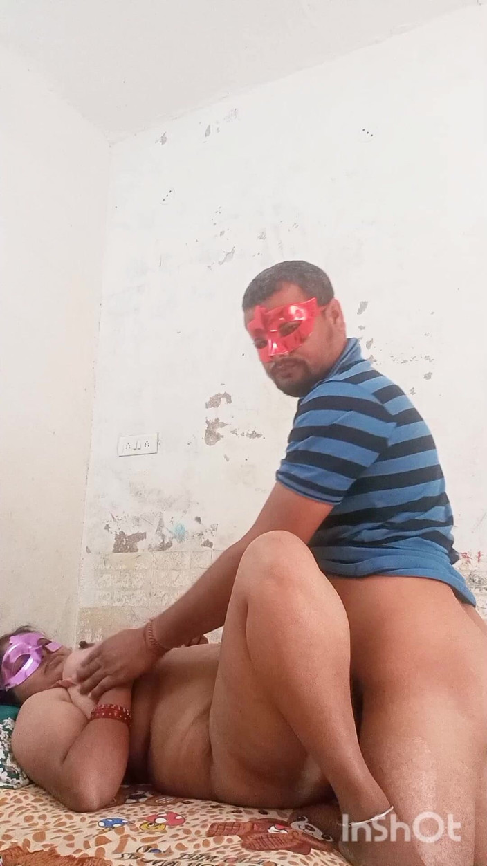 Bed: Mooie Huisvrouwenseks van Mooie Indiërs