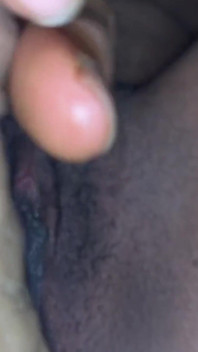 Solo amateur schuddend orgasme