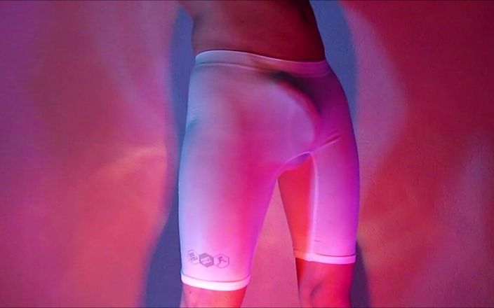 TheOldBigThing: Monstruo de crecimiento en medias - mi bulto erección
