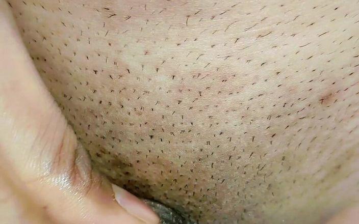Sissy Bisexual: Geile kleinste pik shemale wrijven