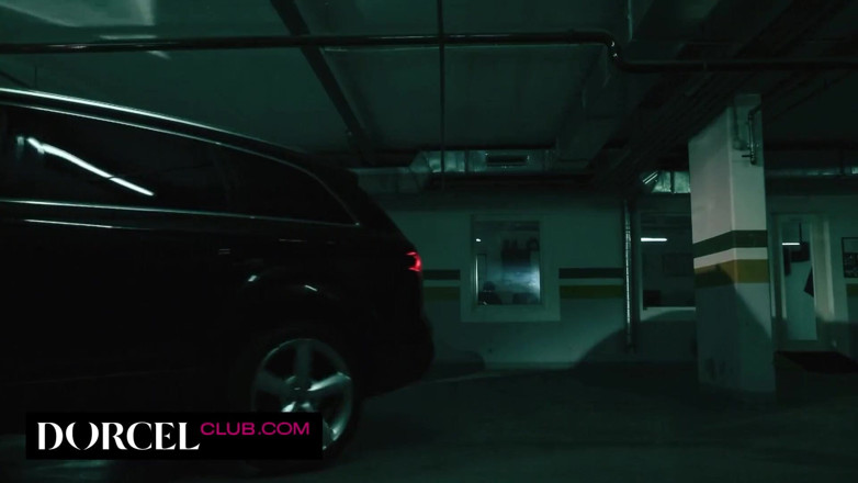 Dorcel Club: Claire Castel and Cayenne Klein know how to please the...