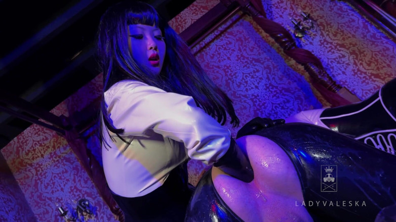 Lady Valeska: แขนถูกมัดแล้วใช้กำปั้นเย็ด