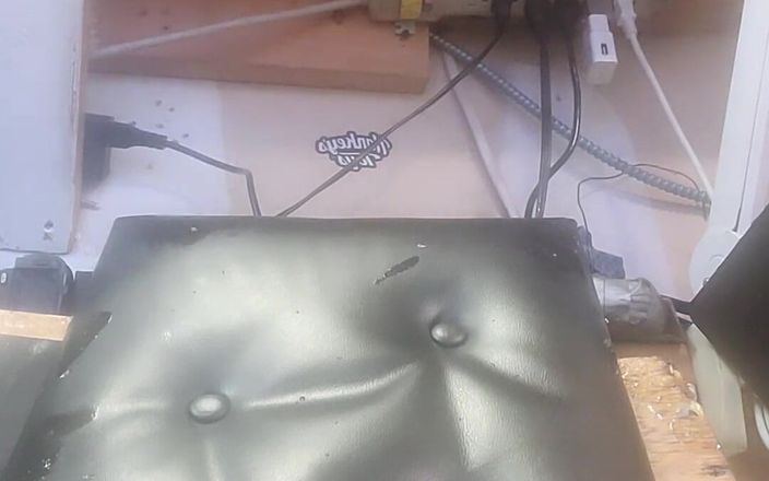Lb13702: Garrafa na minha bunda