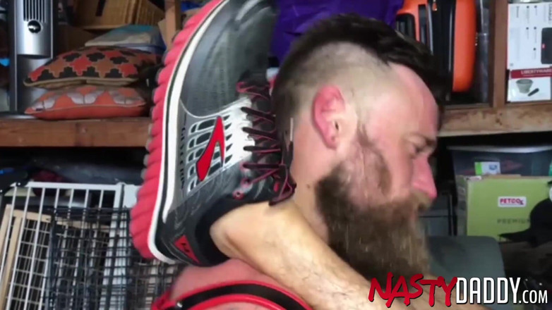 Nasty Daddy: NASTYDADDY bearded Brendan Patrick and Hoytt Walker raw fuck