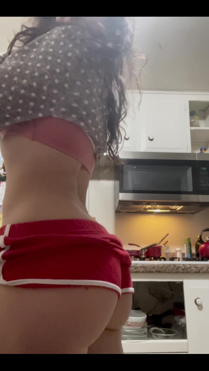 Hosanna Joy: Red Booty Shorts Kollektion