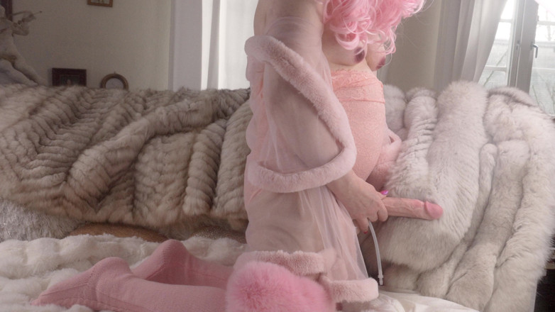 Trans fur bitch: Transfurbitch mostra un cazzo gigante futa su belle pellicce