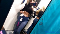 Sammie Cee: Zkoušení džín v šatně a orgasmus