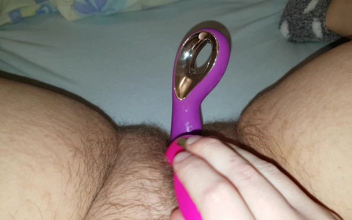 Innocent Nicole: Toy pussy play time, good girl masturbates, fingering, vibrator, dildo