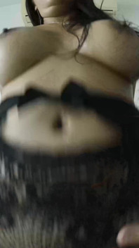 Caliente milf con aceite de masaje con final feliz