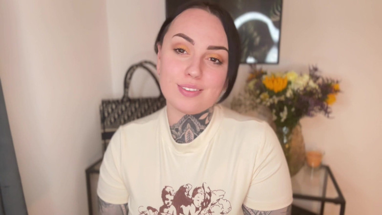 Miss Valentina: Cocu par mon copain soumis