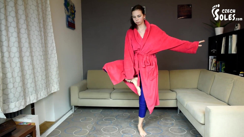 Czech Soles - foot fetish content: Muhteşem çıplak ayaklar sabah görünümü