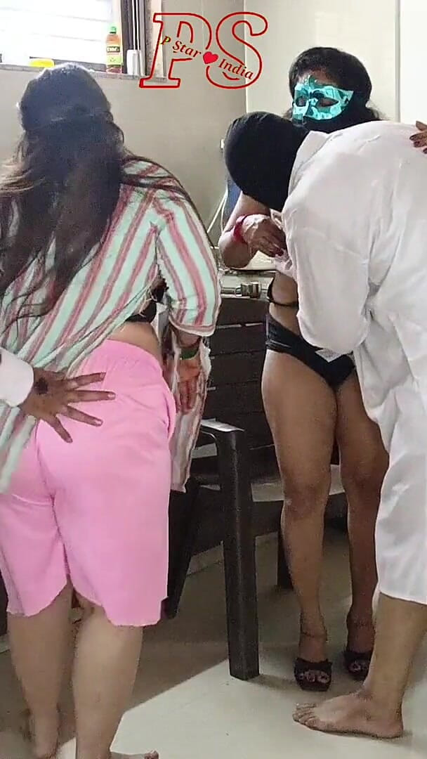 Desi Foursome Malik Dost Ne Maid Aur Biwi Ko Ek Sath Choda Hindi Audio (Indian hot shot)
