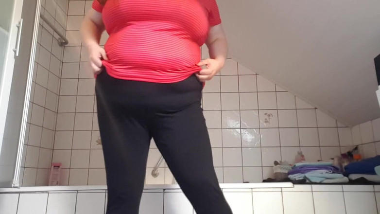 Dirty Jade: BBW Strip Followed by Squirting