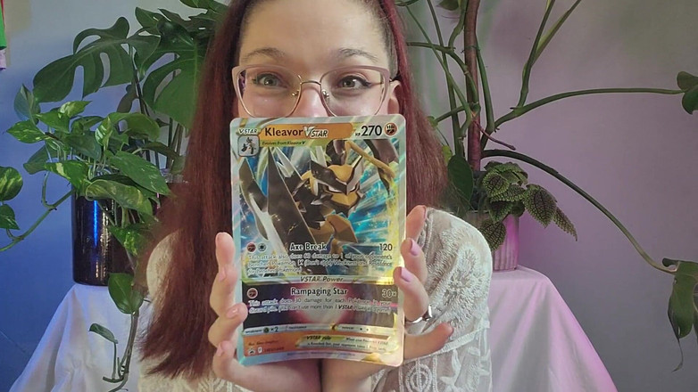 petitesubkitten: Топлес e-дівчина тягне, відео від першої особи, ти в моїй спальні