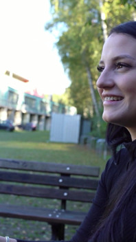 Niemiecka skaut - nastoletnia pielęgniarka Lacy Lynn uwodzi, by pierwszy raz porno casting pieprzyć