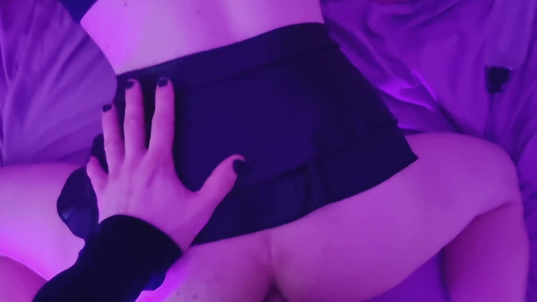 Rainbow Femboy: Фембой Рейн и Flare Wolfsbane, тверкают и трахаются!