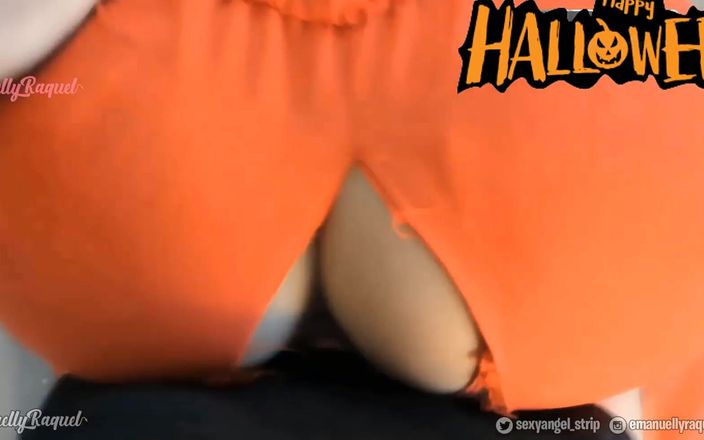 Emanuelly Raquel: Halloween Cock Evolution si masturba al gioco