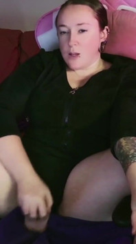 딜도로 보지를 따먹는 스트리머 소녀