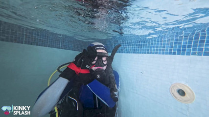 UKCuteGirl: Terikat &terendam: Interogasi Agen Scuba