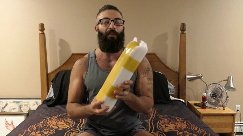TripleXTransMan: Sensual Glass Dildo Play