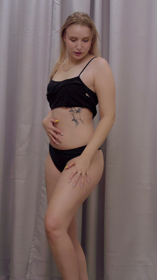 Stacy Starando: Ateşli Yavaş Striptiz... Yavaşça Ve Çok Kirli Soyunuyorum... Sadece Senin Için