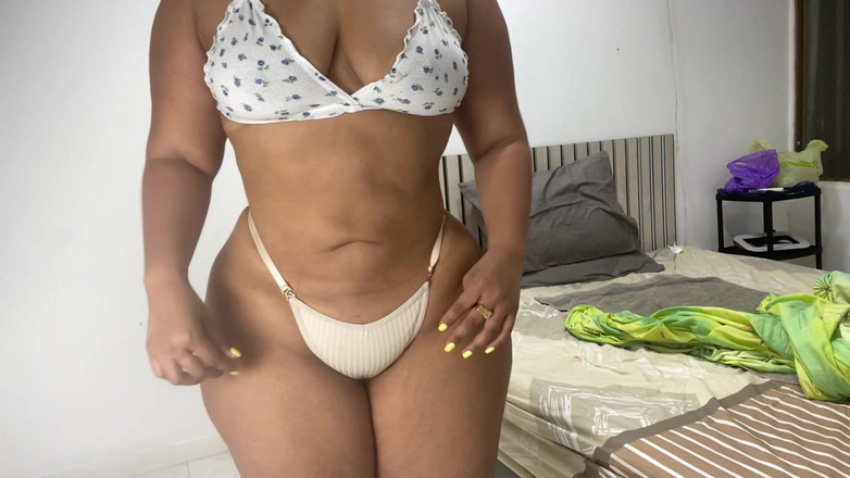 pampammedallo: Donna corposa e voluttuosa che ottiene un buon orgasmo