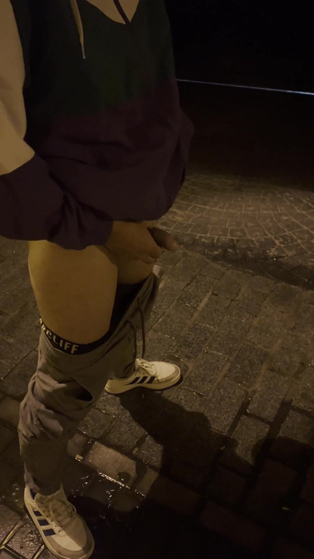 My Straight Friend Caught Pee on the Street (Dirty Dogy) My Straight Friend Caught Pee on the Street (Dirty Dogy)