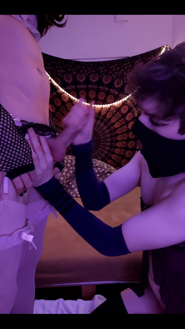 Trappybae: Un nostro fan generoso ha ordinato questo come video personalizzato