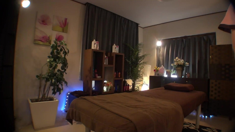 H-Eagle: Tante seksi ini pengen dientot habis-habisan! Istri muda orgasme berturut-turut...