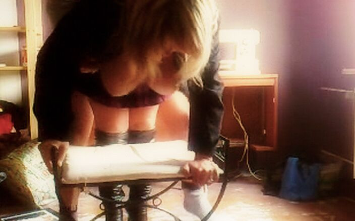 Master of porn: Proszę, pierdol mnie teraz, proszę