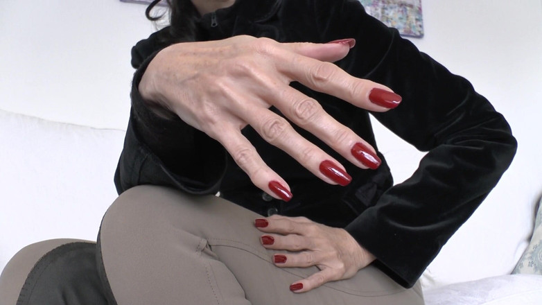 Lady Victoria Valente: 令人兴奋的长红指甲，毁掉的高潮，维多利亚·瓦伦特夫人