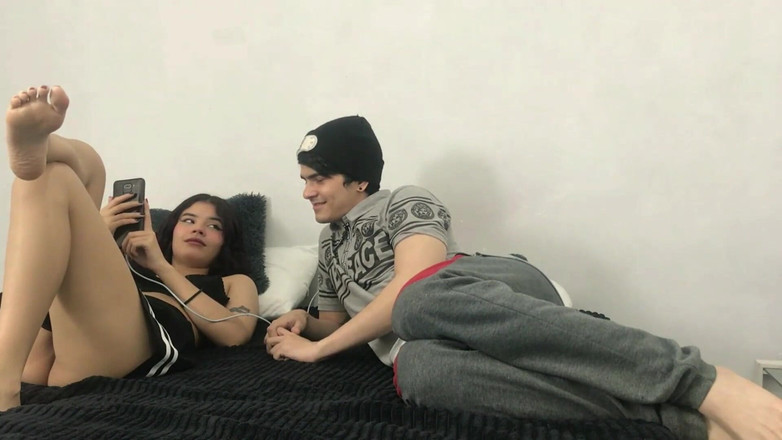 MAFELAGO: Keyifli bir gecede güzel oral seks ve amcık yalama