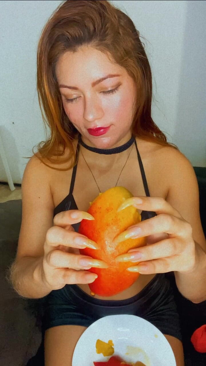 Goddess Li: Богиня Liandra и вкусный манго