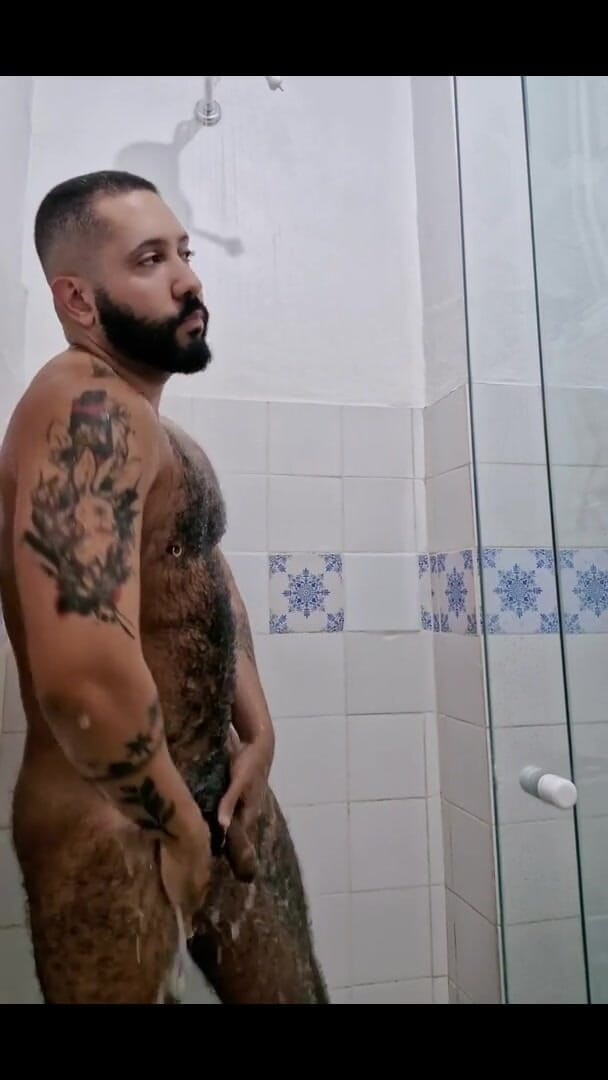RiqueMartinsRJ: Tu veux sauter sous la douche avec moi ?
