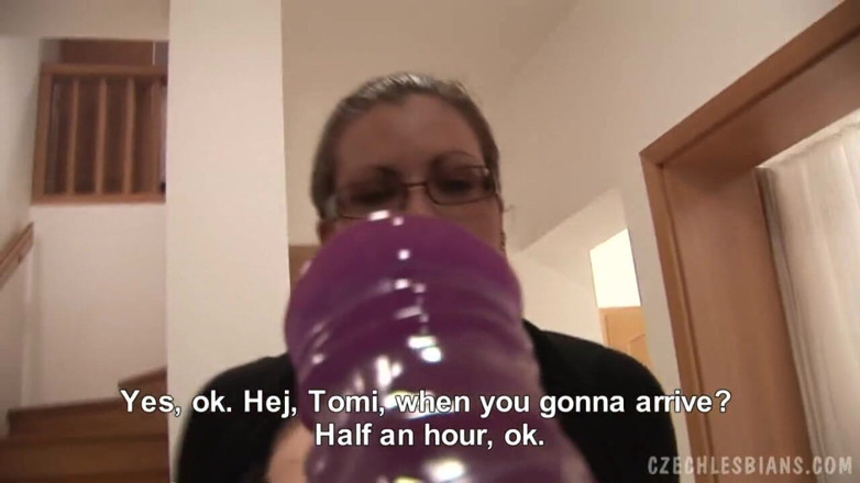 Czech Lesbians: Lesbianas checas 4 - parte 2: locura de fiesta de coño masivo - la...
