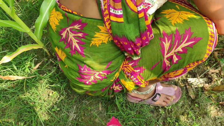 Dogrupali69: Draußen mein heißes junges bhabhi und ich