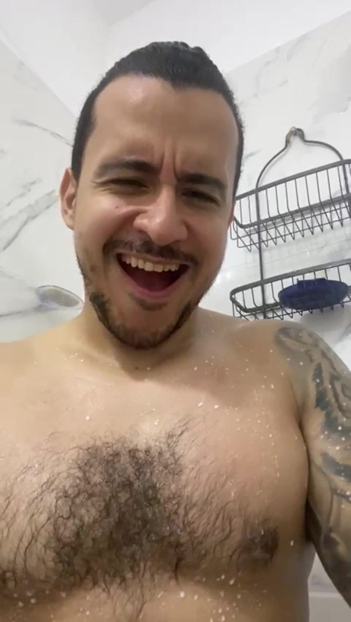 Christian_colombian: O venerare excelentă a unui latino super excitat