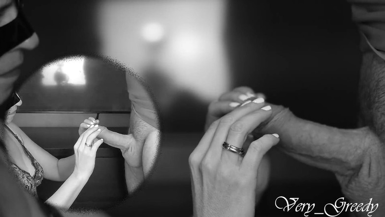 Les Gourmands: MILF Catwoman saje velkého ptáka a polyká sperma a pak...