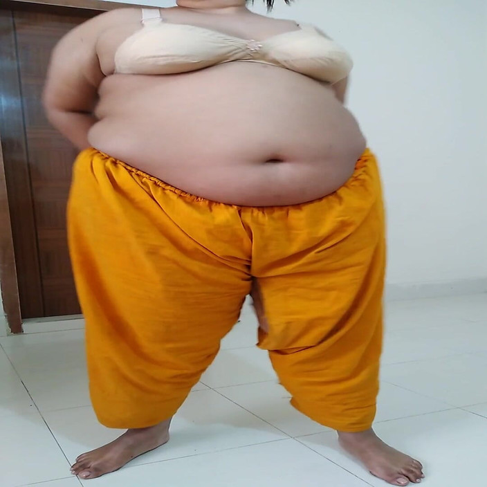 Aria Mia: Priya si nenek seksi india ngentot sama cowok padosi 18 tahun -...