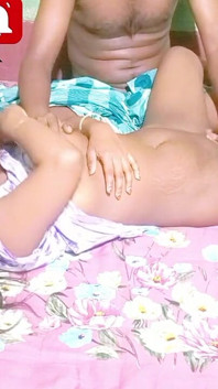 I Fucked a Slim Girl After a Long Time, Her Small Vagina Looks Good.