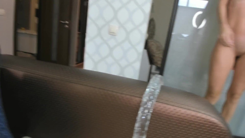 MargoAlisa: Girls Pee Berdiri