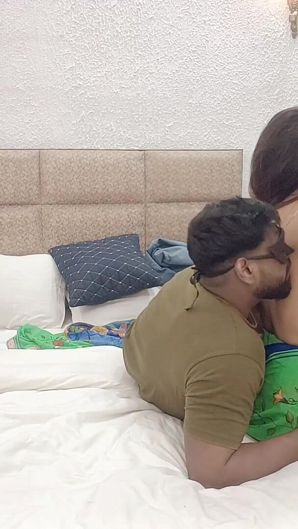 Horny Sister-in-law for the First Time (Maya malik studio)