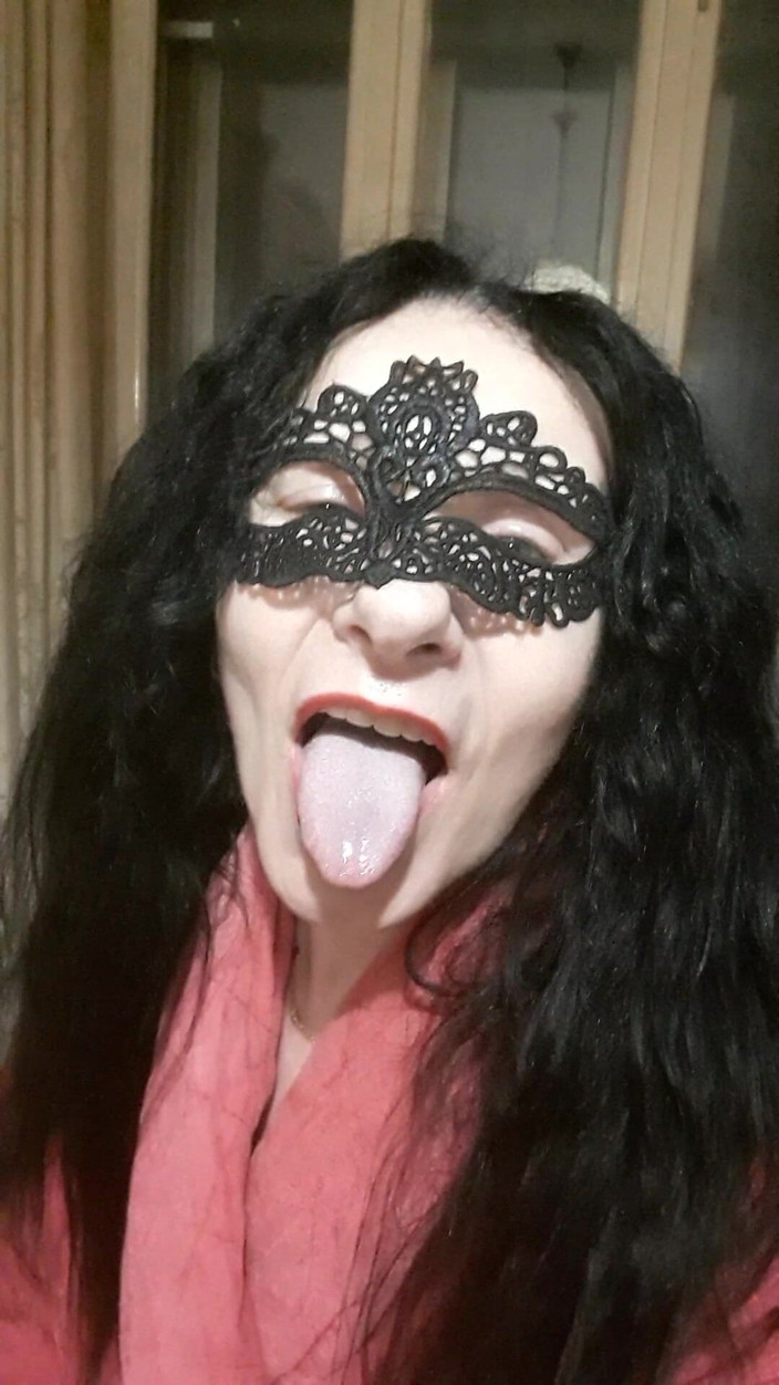 WEBREGINETTA2023: Pencereye Sıçratma Videosu