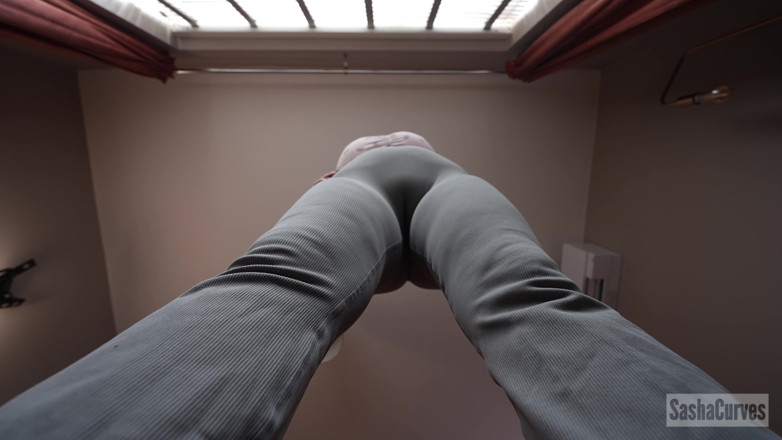 Sasha Curves: Stuck to Giantess Step-stepmom's Socks