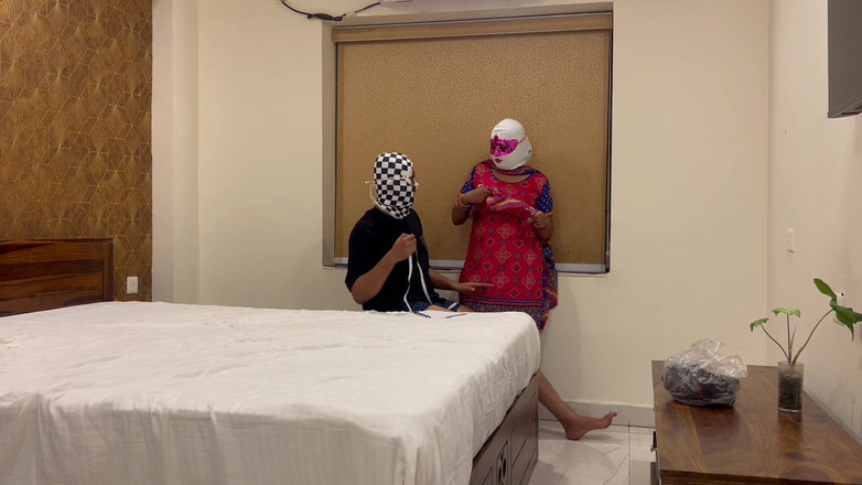 Besharam Jodi: 베샤람 재단사의 방에서 후배위와 선교사 스타일로 따먹히는 벵골 바비