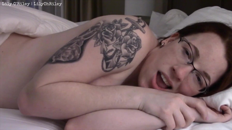 Lily O'Riley: GFE in bed